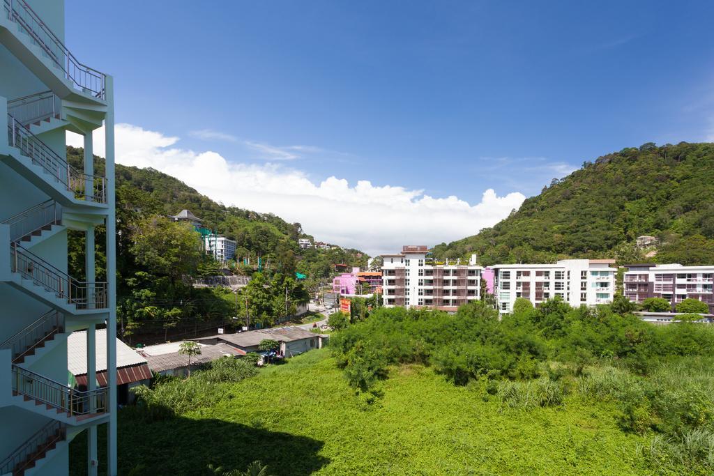 The Little Moon Residence Patong Kültér fotó